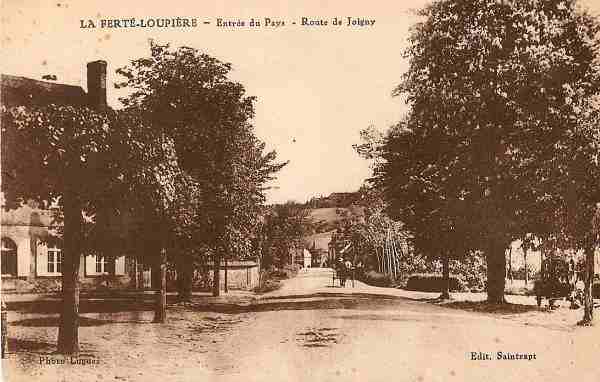 La Fert-Loupire - Entre du Pays - Route de Joigny