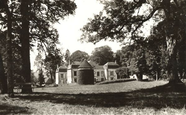 La Fert-Loupire - Le Chteau des Taboureaux